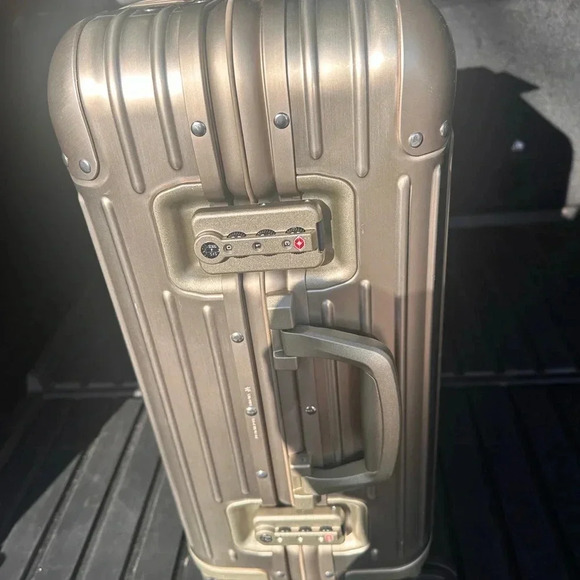 ❌SOLD❌RIMOWA  ORIGINAL CABIN PLUS - Picture 5 of 10